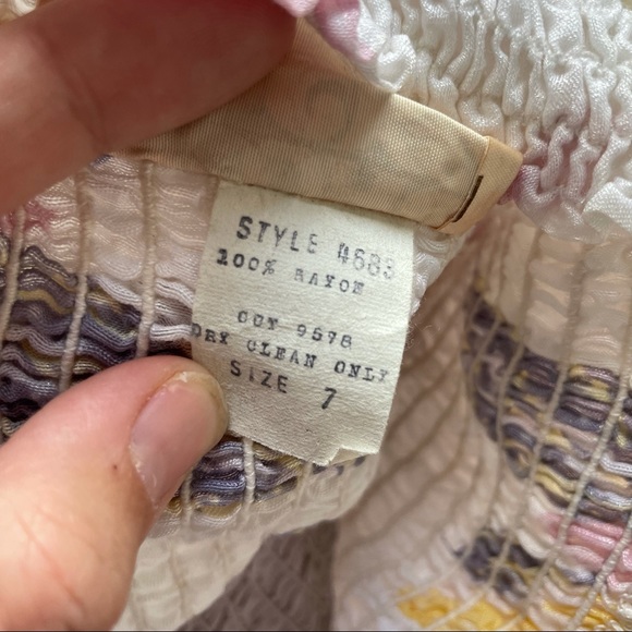 🔴ON THE ROCKS Vintage Floral Peplum Top - Picture 8 of 9